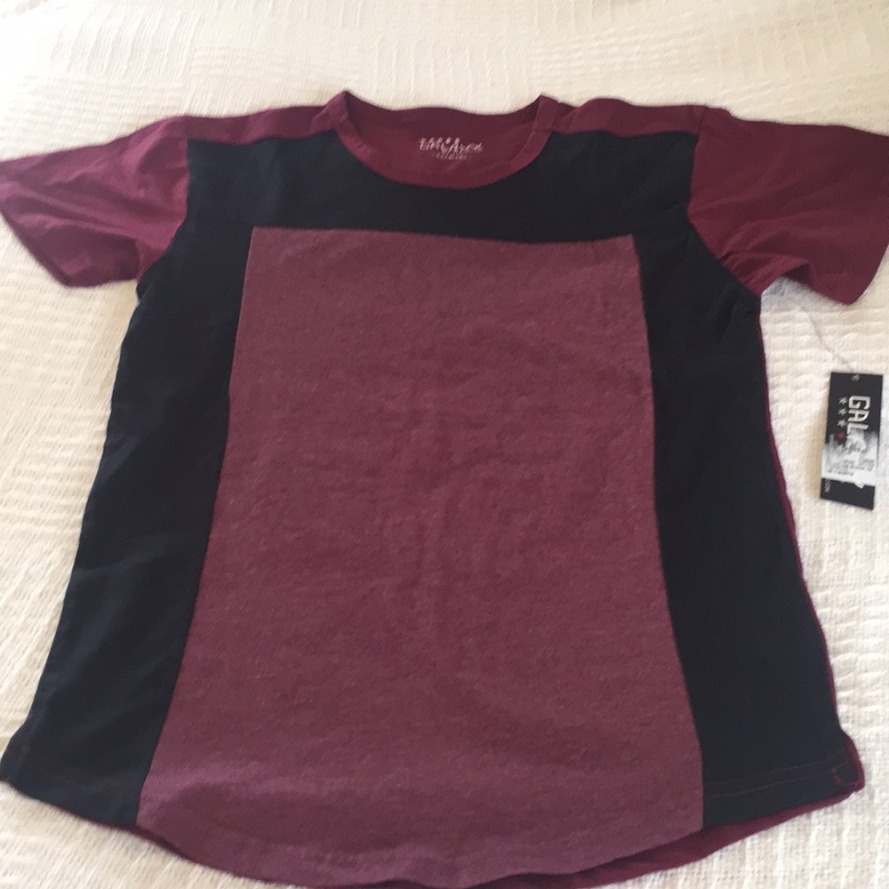 Boys short-sleeve t-shirt. NWT. Size L14-16